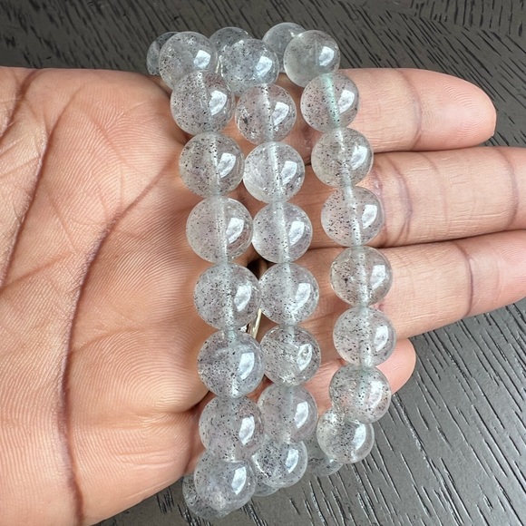 Jewelry - (ONE) Black strawberry quartz bracelet 10mm 6.5’